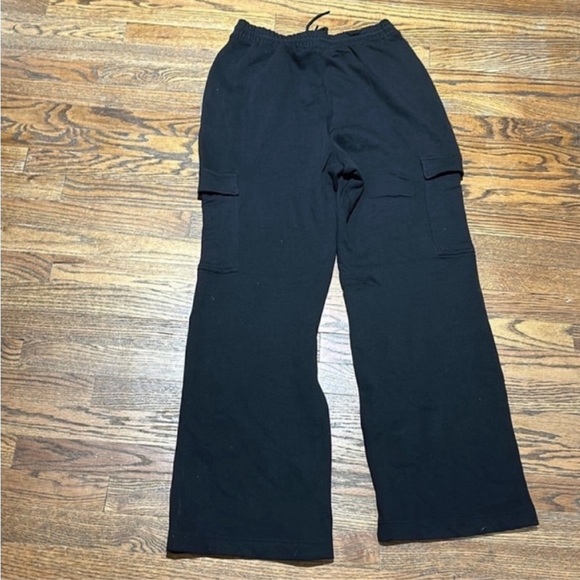 Old Navy Black Wide-Leg Pants - Picture 3 of 3